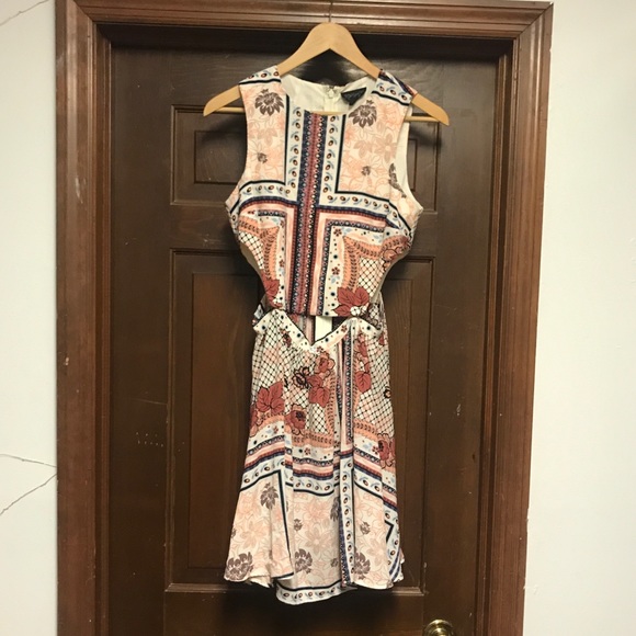 Topshop Dresses & Skirts - Top Shop floral dress